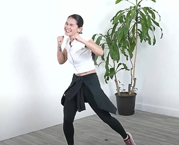 18-Minute FULL BODY Kickboxing Workout | NO EQUIPMENT NEEDED! 
